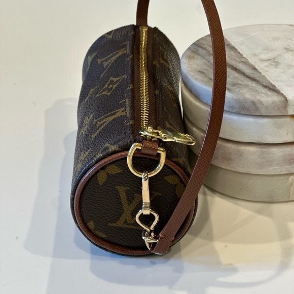 Louis Vuitton Mini Papillon - Picture 4 of 8